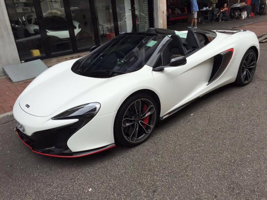  McLaren 650S Spyder Matte White by Impressive Wrap 2016 года  (фото 3 из 15)